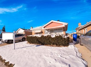 8644 Lincoln Dr, Lyons, IL 60534