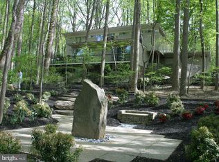 11129 Arroyo Dr, Rockville, MD 20852