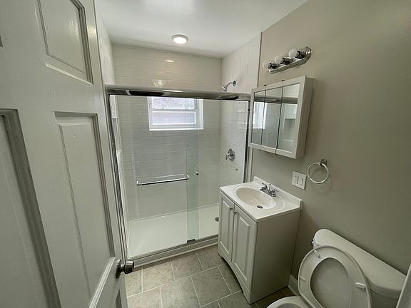 2nd image of 5319 W Fullerton Ave Unit 2