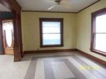 2nd image of 931 W Franklin St