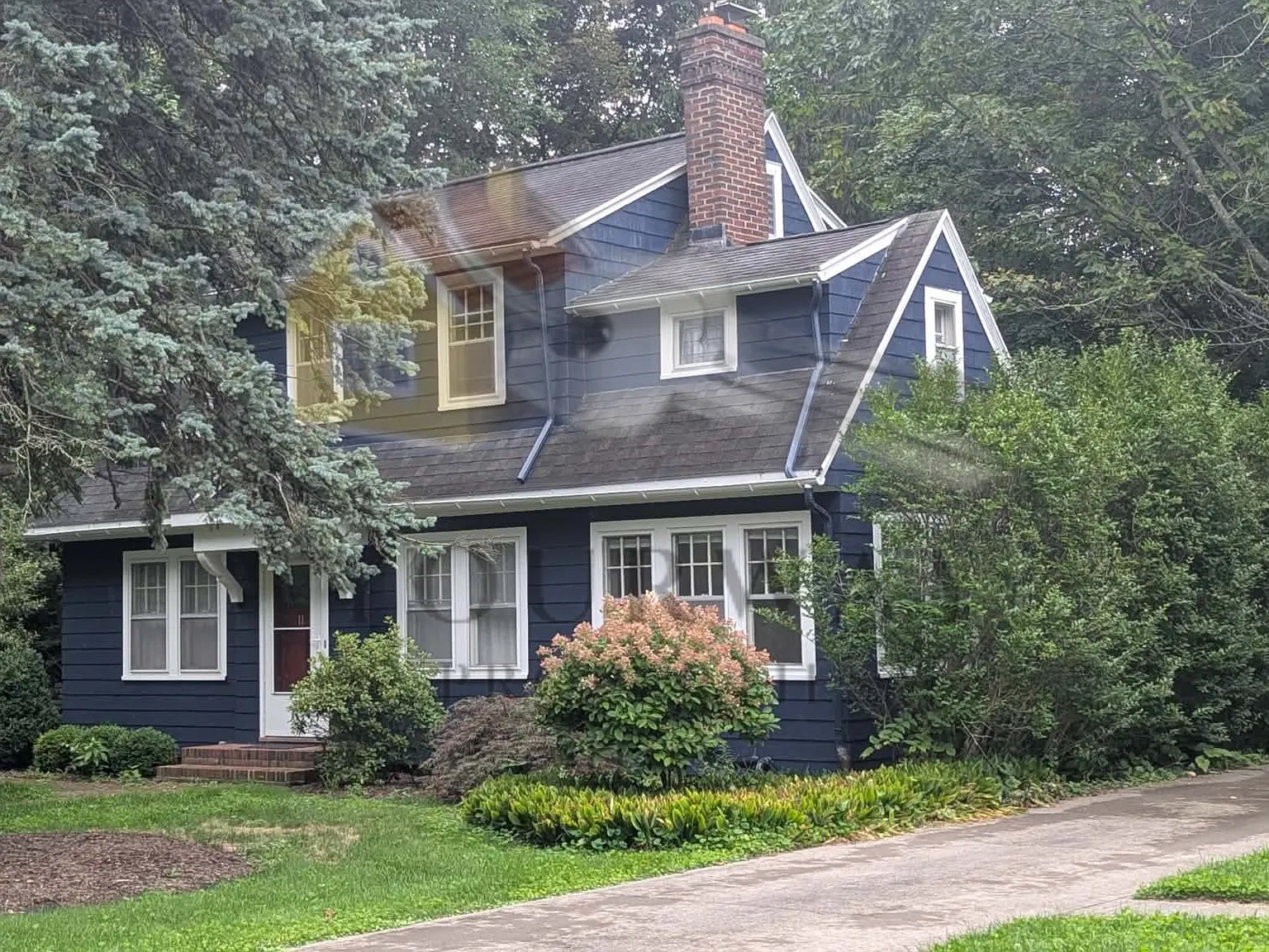 11 Golf Avenue - 1 — Photo 1