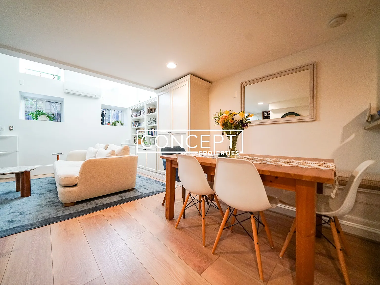 2 bed, 2.5 bath, 984 sqft, $5,400 — Photo 4