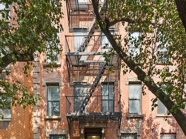 559 Warren Street image 9 of 9