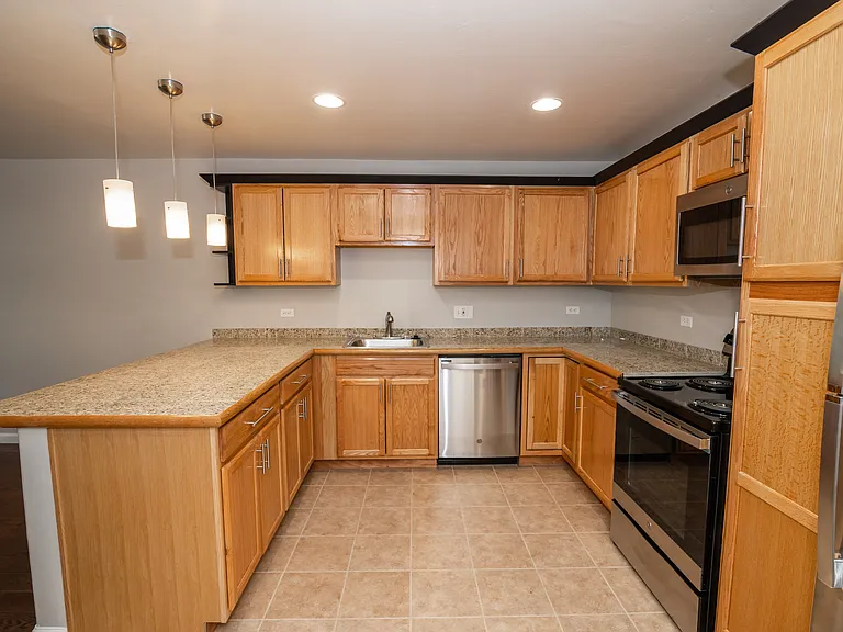 Garfield Park Apartments — Photo 65