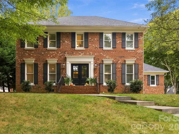 9414 Tillot Dr, Matthews, NC 28105