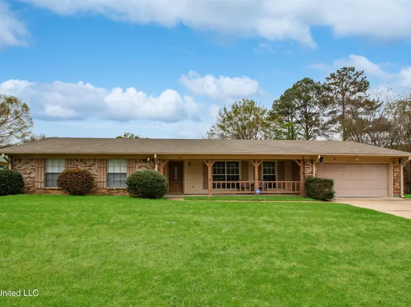 1307 Canterbury Ln, Clinton, MS 39056