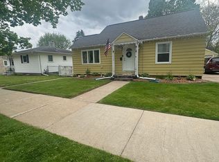 918 N 8th Ave, Wausau, WI 54401