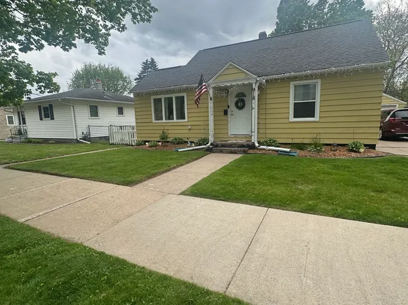 918 N 8th Ave, Wausau, WI 54401