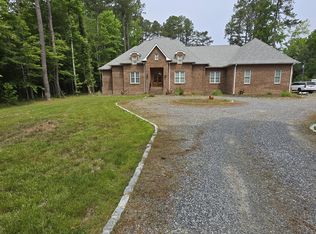 33 Holly Haven Rd, Weems, VA 22576