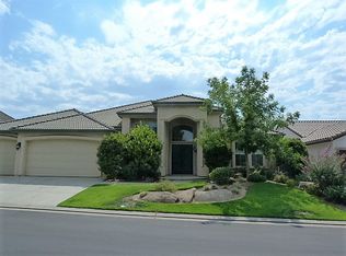 540 W Rio View Cir, Fresno, CA 93711