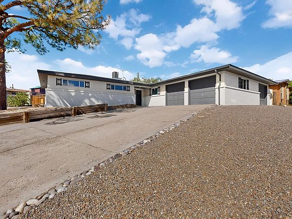 2nd image of 12701 Cloudview Ave NE