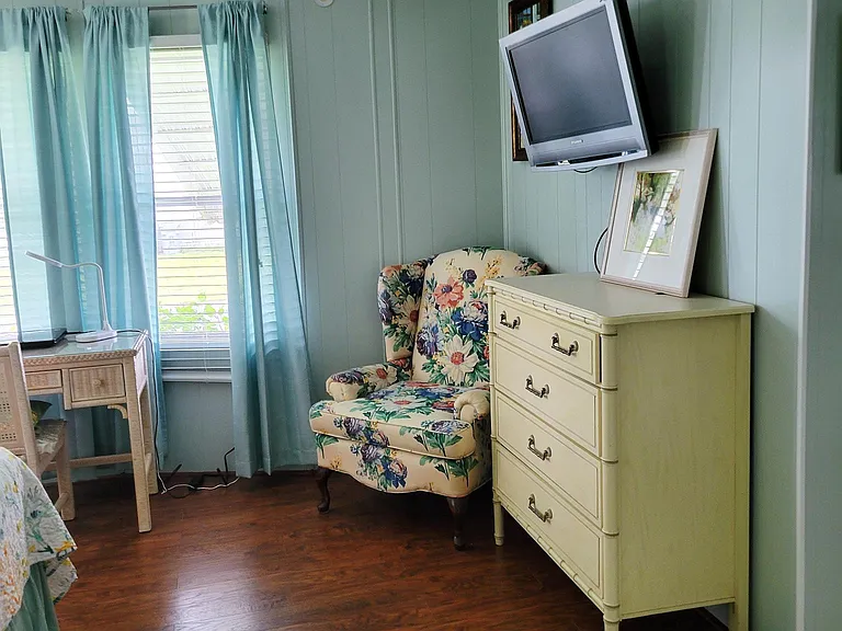 Primary suite