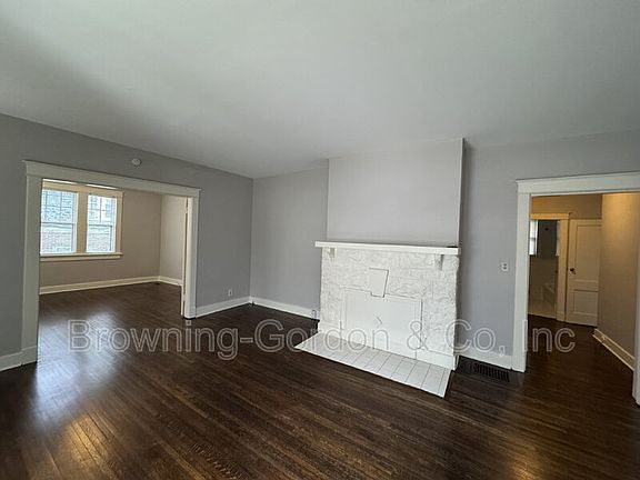 2nd image of 1806 15th Ave S