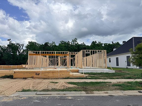 2nd image of 8643 Greenbrier Cove Rd