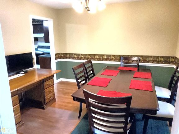4th image of 2568 Westover Dr