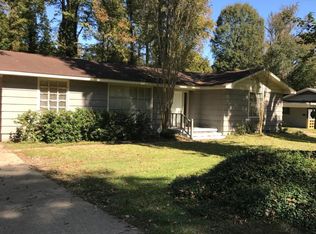 722 Colonial Cir, Jackson, MS 39211