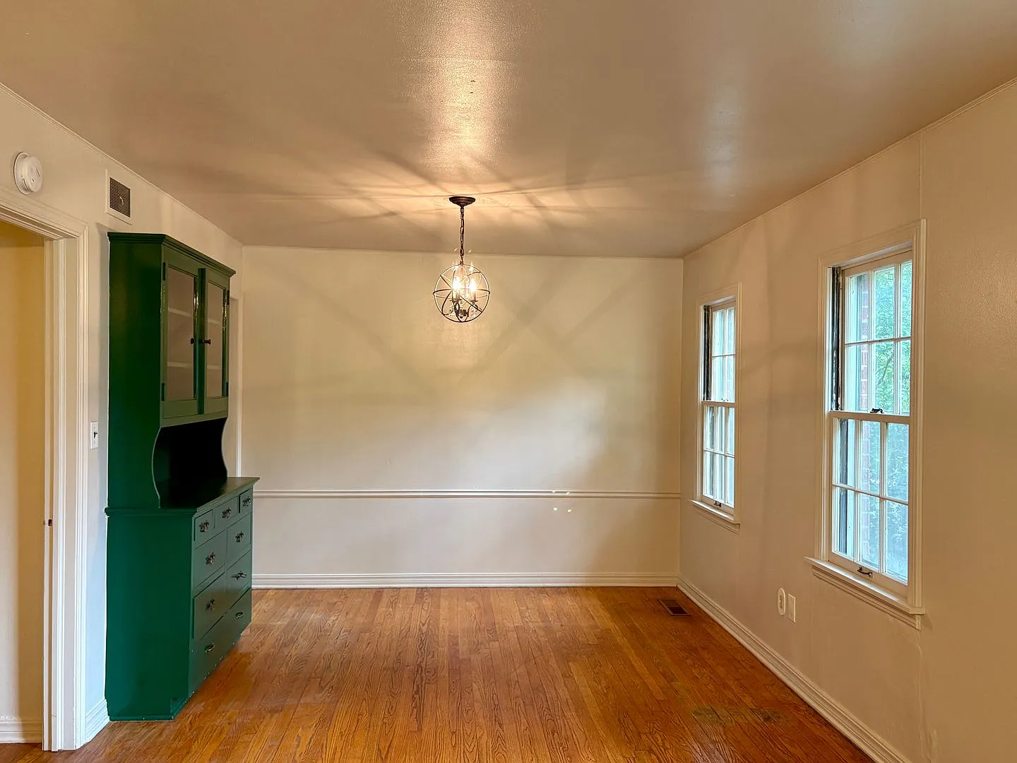 Rent Special Central Okc Vintage Charm — Photo 2