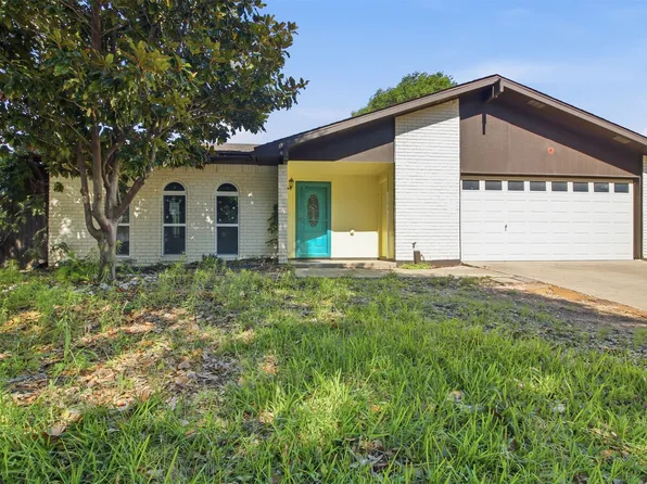 2604 Woodside Dr, Arlington, TX 76016