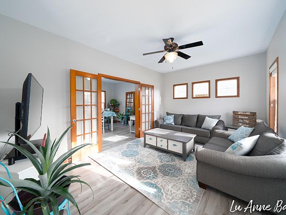4th image of 2193 Hollyhock St NE