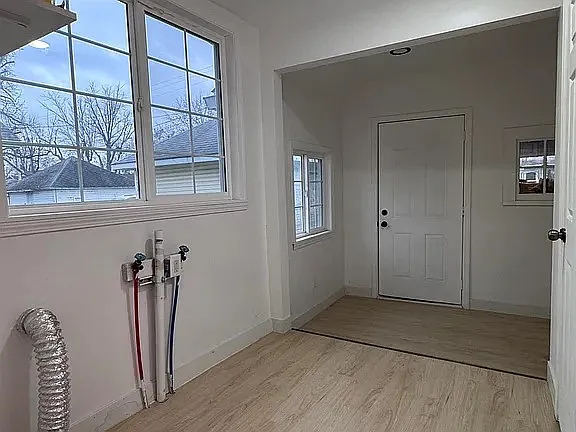 217 N F St — Photo 13