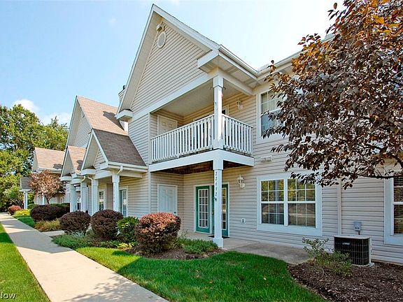 2nd image of 22692 Lenox Ct #113