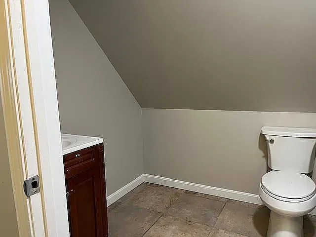 141 Amherst St #2 — Photo 4