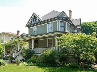 126 Clinton Ave, Oak Park, IL 60302