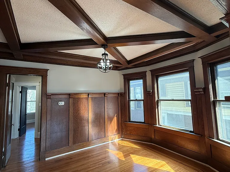 629 Parkside Ave — Photo 10