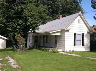 2239 N Travis Ave, Springfield, MO 65803