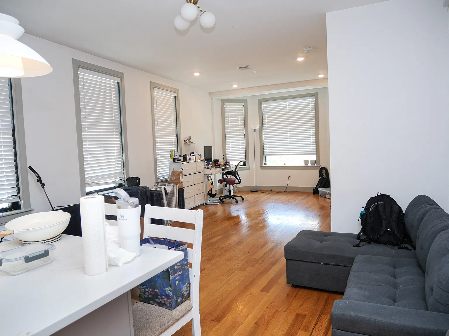 15-17 Maywood Street - 15-3 — Photo 3