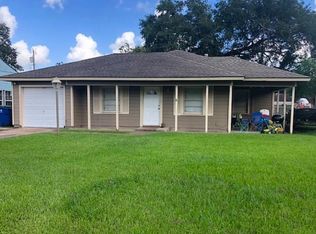 1225 San Felipe St, Angleton, TX 77515