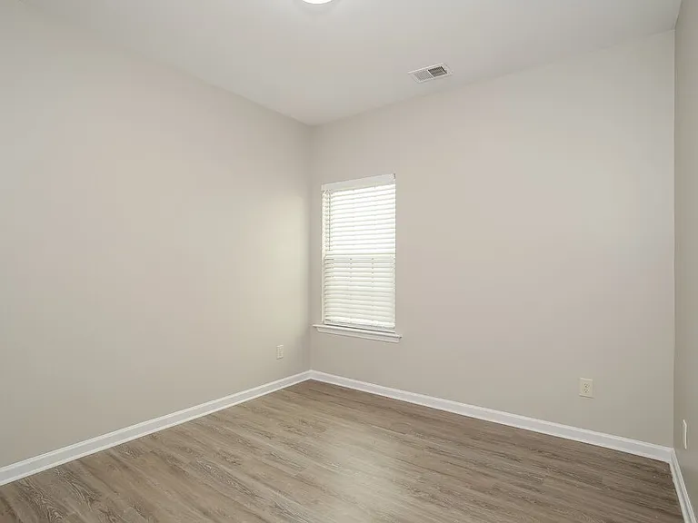 13 Samuel Way NW — Photo 12