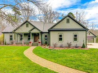 6742 Styers Ferry Rd, Clemmons, NC 27012