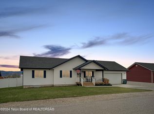 95 Scrub Oak Dr, Star Valley Ranch, WY 83127