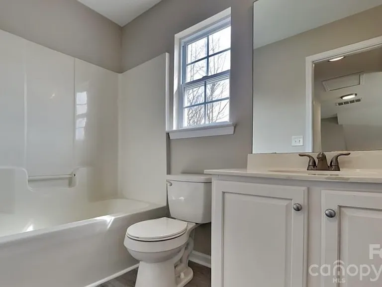 9032 Holland Park Ln — Photo 11