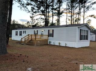 111 Rambling Creek Rd, Ellabell, GA 31308