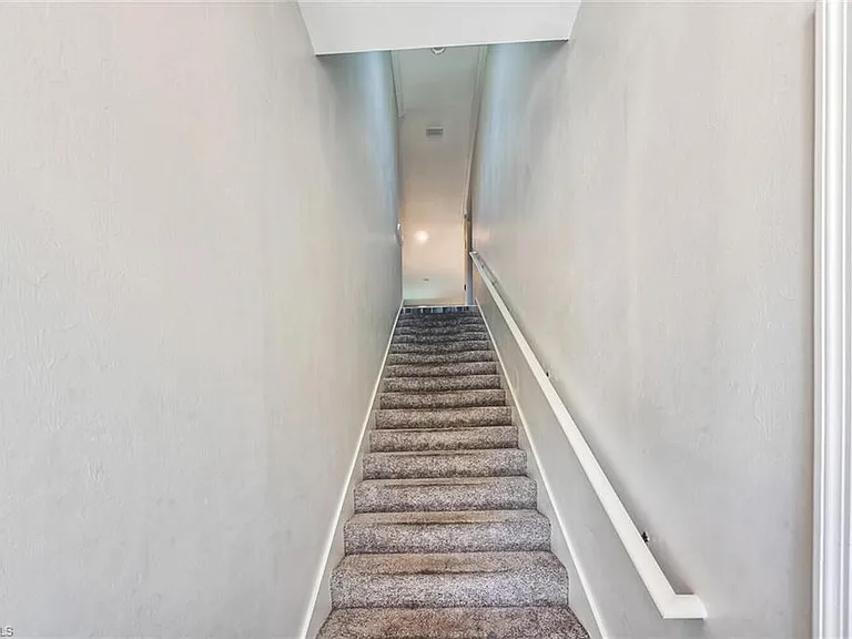 6960 Avalon Cir #807 — Photo 3