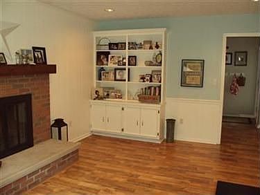 5th image of 203 Lynn Dr