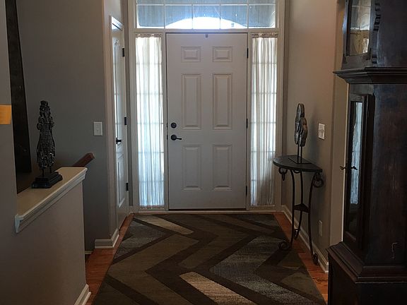 2nd image of 622 S 201st Ave