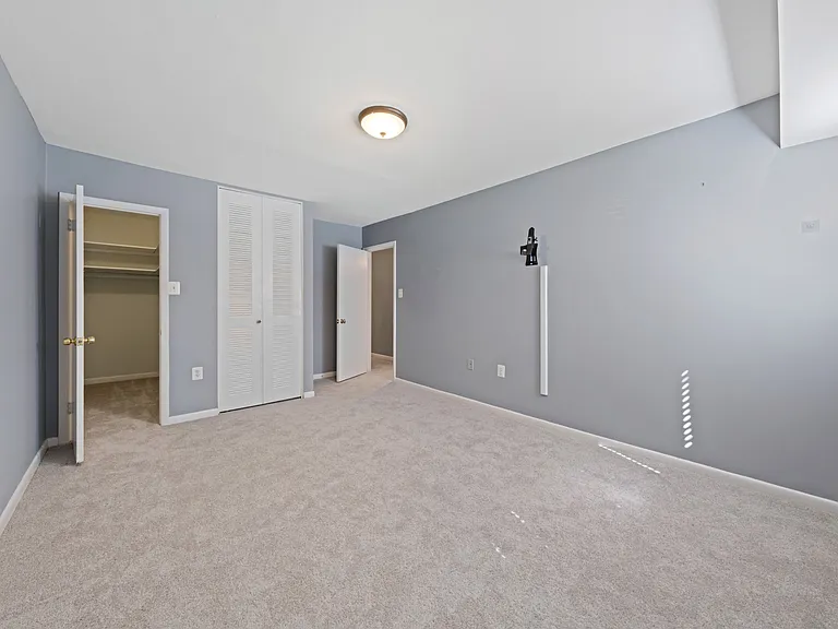 10620 Weymouth St #1 — Photo 8