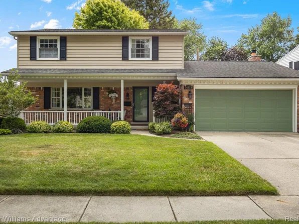 34919 Grove Dr, Livonia, MI 48154