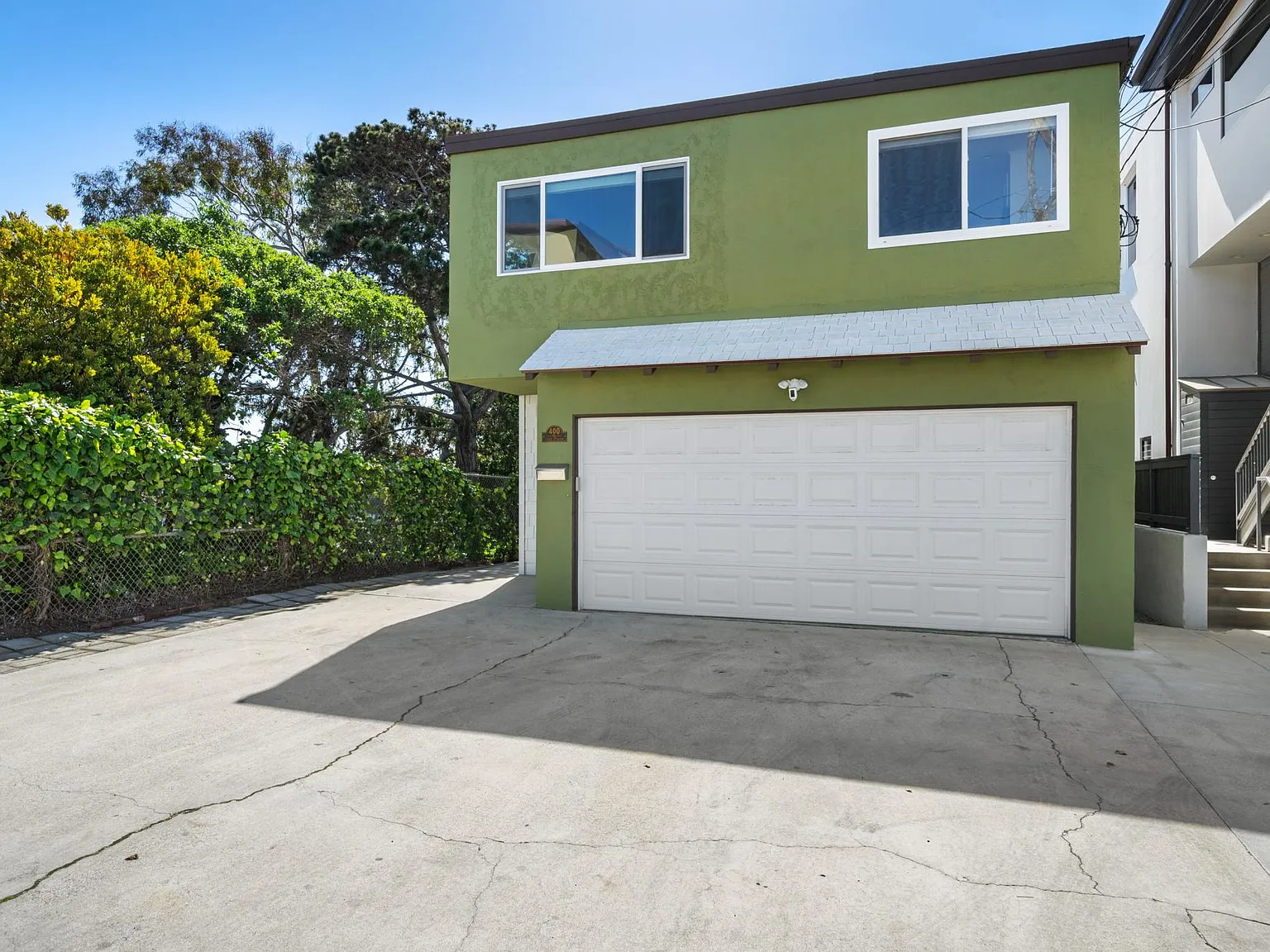 2 bed, 920 sqft, $5,200 — Photo 3