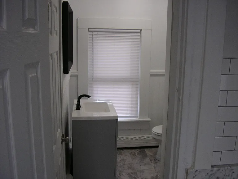 16 Beech St #2 — Photo 5