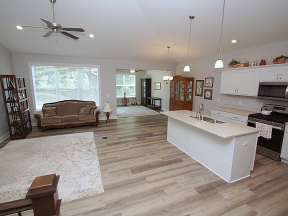 5th image of 5589 E Creekside Ln