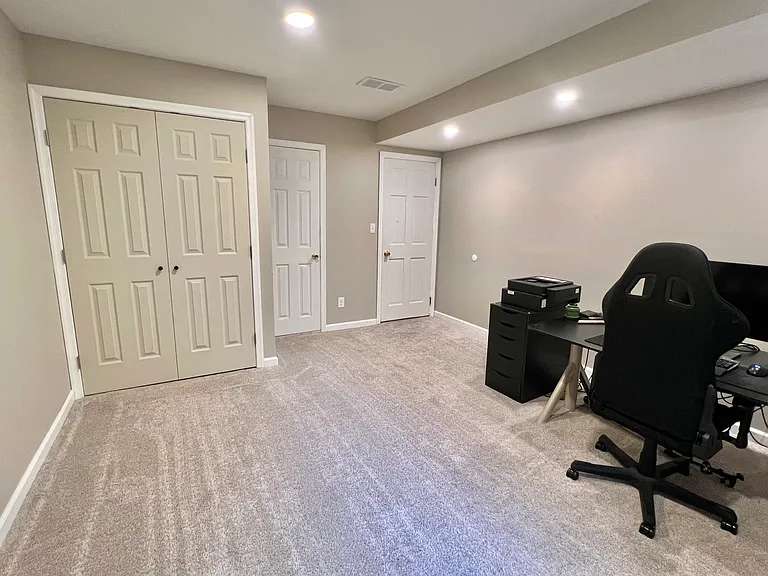 23054 Town Creek Dr — Photo 13