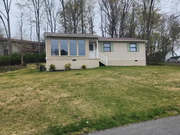 235 Bolton Dr, Beckley, WV 25801