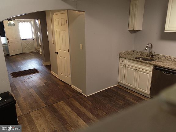 4th image of 6556 Parnell Ave