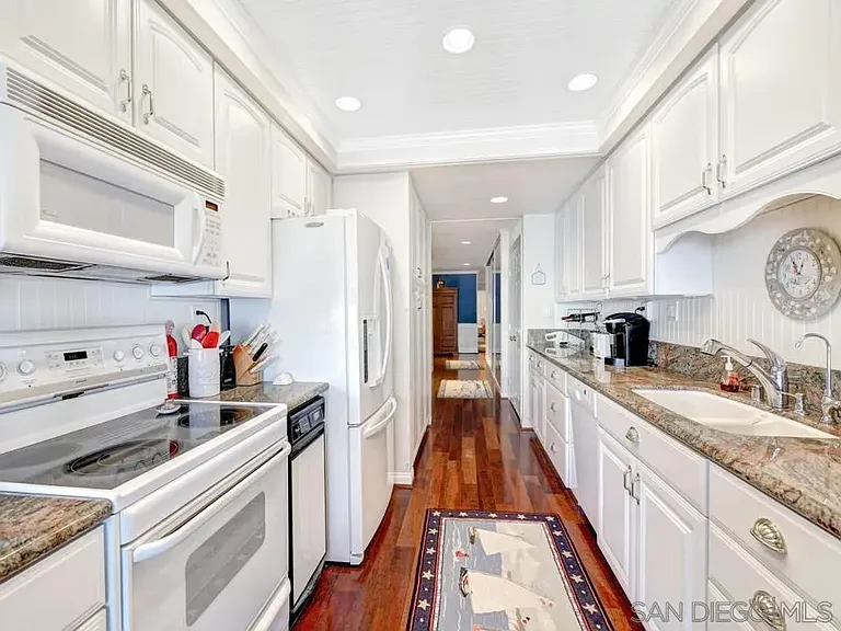 45 Antigua Ct — Photo 7