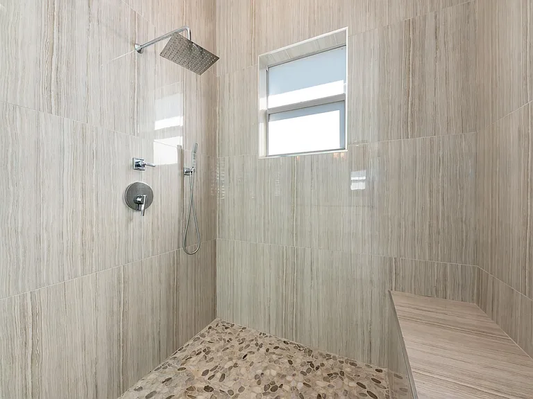 15503 Temple Blvd — Photo 29