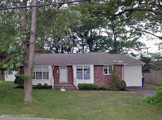 6 Germania Ct, Toms River, NJ 08755